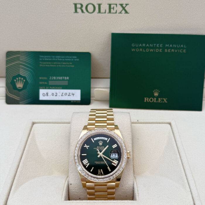 Rolex 228398TBR Day-Date Green Ombre Dial Diamond Bezel 18k Yellow Gold Watch Rolex 228398TBR Day-Date Green Ombre Dial Diamond Bezel 18k Yellow Gold Watch